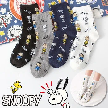 1 pár Snoopy női zokni Japán koreai stílusú rajzfilm képregény Harajuku Kawaii középcsöves zokni lélegző alkalmi rövid zokni ajándék Kép